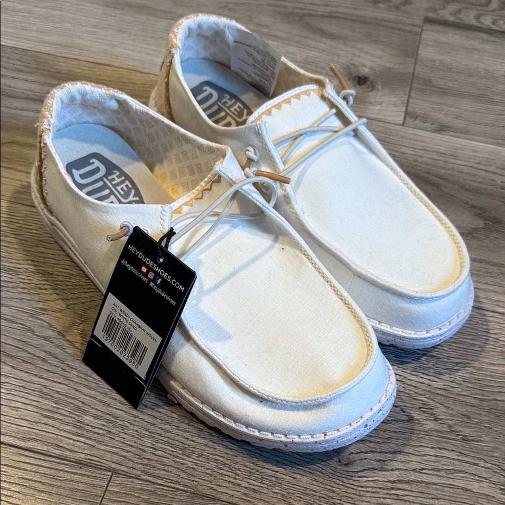 NWT Hey Dude Woman’s Loafers (US8)